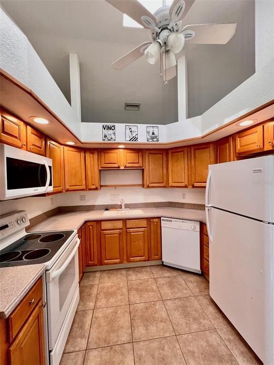 For Rent: $1,500 (3 beds, 2 baths, 1181 Square Feet)