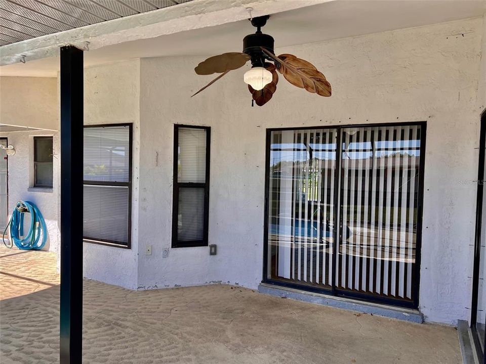 For Rent: $1,500 (3 beds, 2 baths, 1181 Square Feet)
