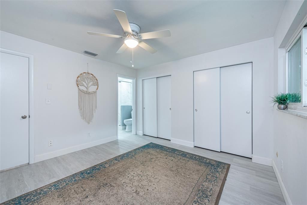 For Sale: $499,000 (3 beds, 3 baths, 1658 Square Feet)