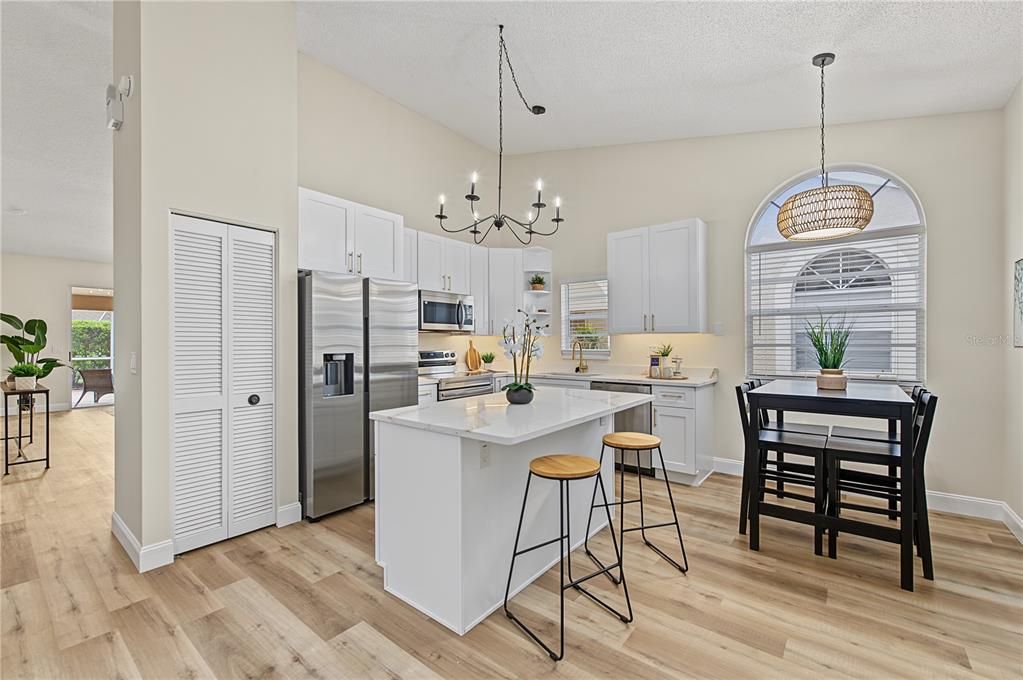 For Sale: $400,000 (3 beds, 2 baths, 1659 Square Feet)