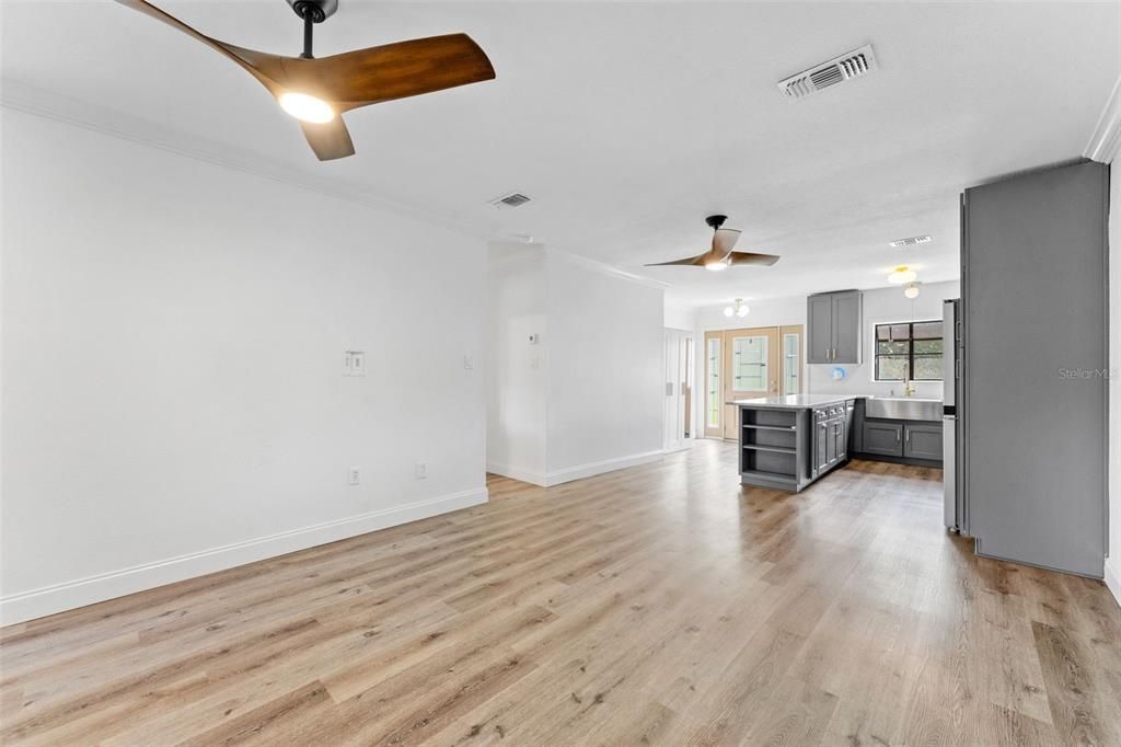For Rent: $2,700 (3 beds, 2 baths, 1536 Square Feet)