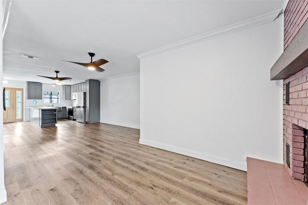 For Rent: $2,700 (3 beds, 2 baths, 1536 Square Feet)