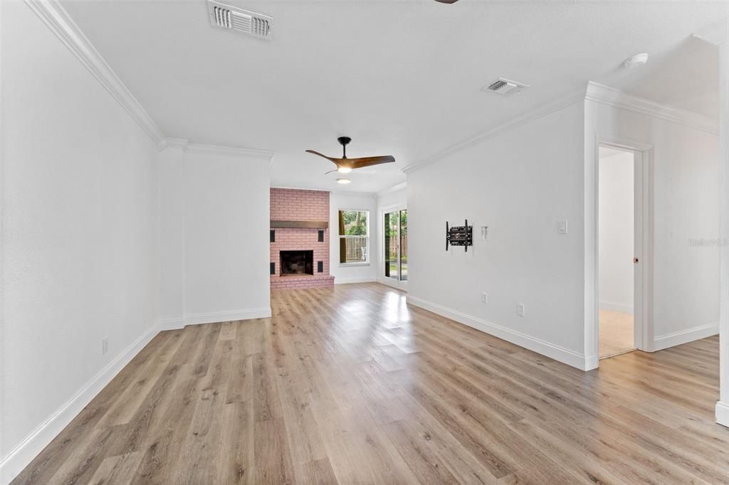 For Rent: $2,700 (3 beds, 2 baths, 1536 Square Feet)