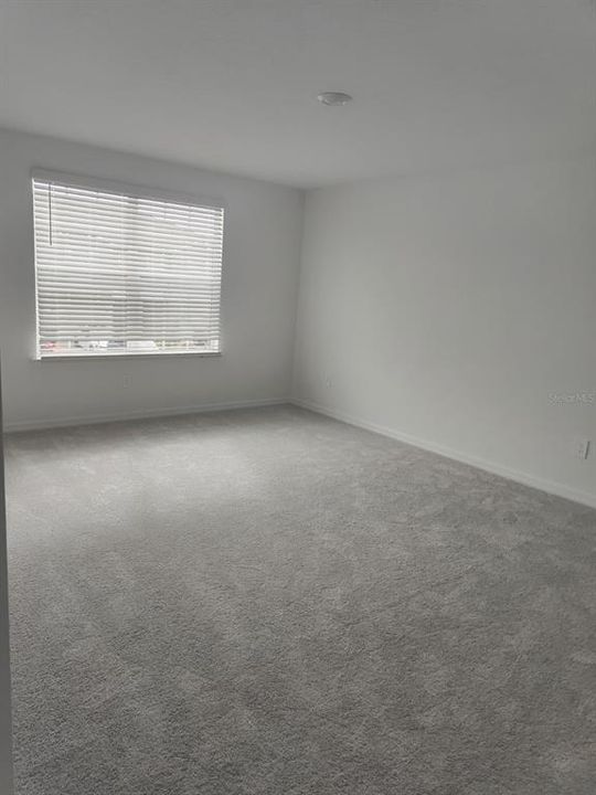 En Renta: $2,895 (6 camas, 3 baños, 2590 Pies cuadrados)