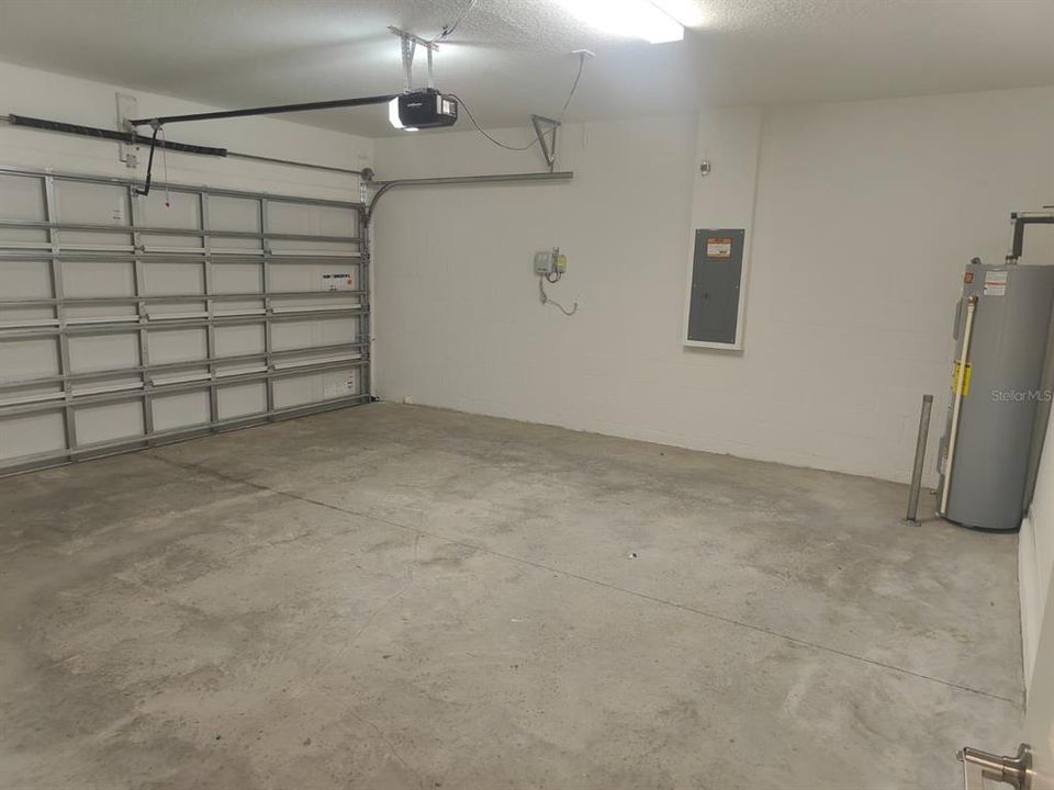 En Renta: $2,895 (6 camas, 3 baños, 2590 Pies cuadrados)