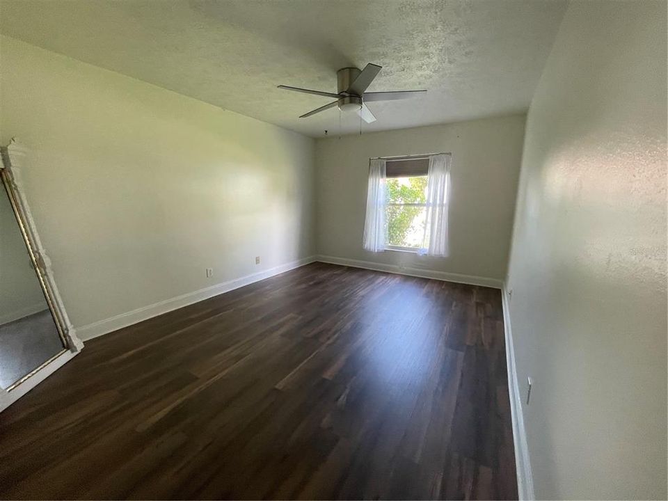 В аренду: $3,000 (3 спален, 2 ванн, 1226 Квадратных фут)