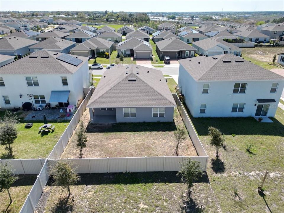 For Rent: $2,100 (3 beds, 2 baths, 1725 Square Feet)