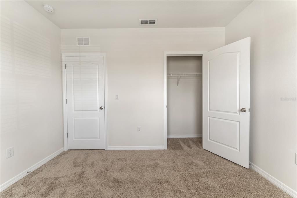 For Rent: $2,100 (3 beds, 2 baths, 1725 Square Feet)
