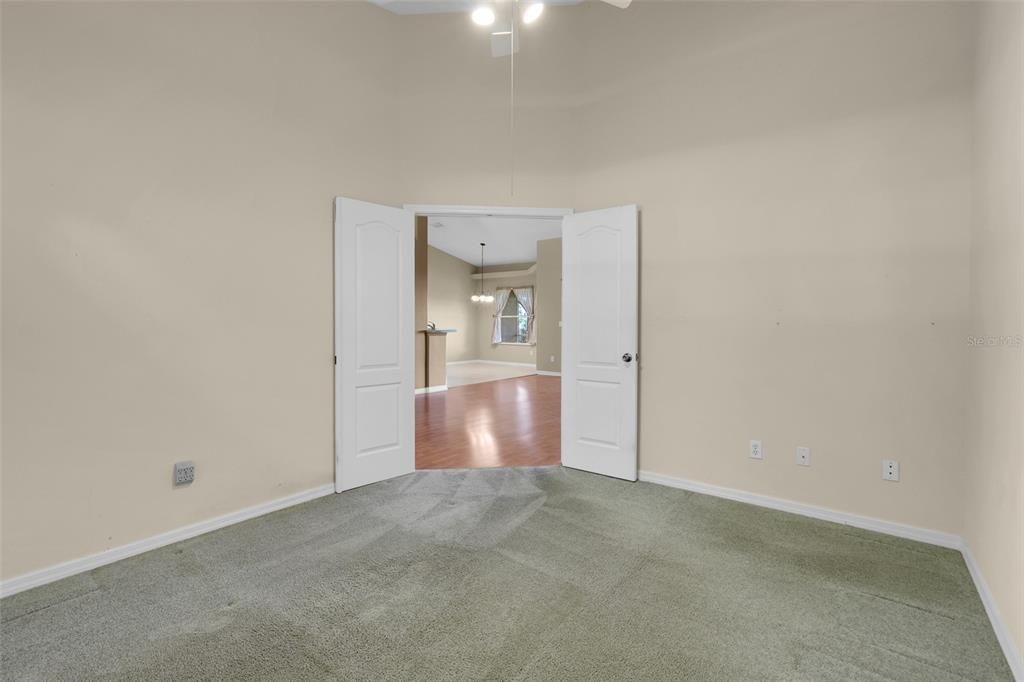 For Rent: $2,600 (3 beds, 2 baths, 2064 Square Feet)