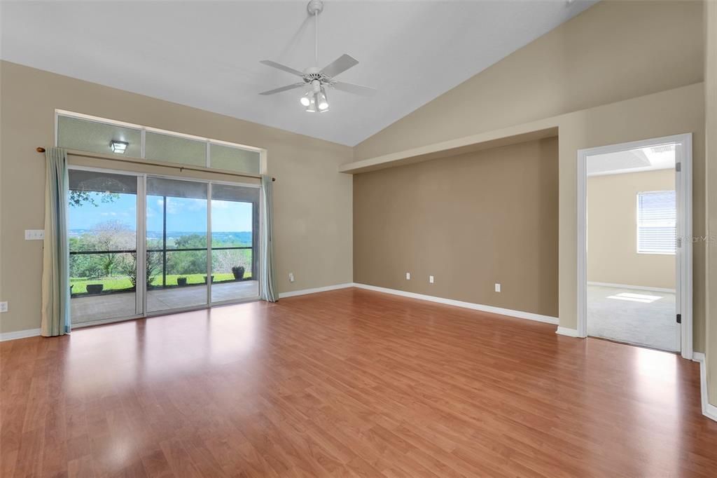 For Rent: $2,600 (3 beds, 2 baths, 2064 Square Feet)
