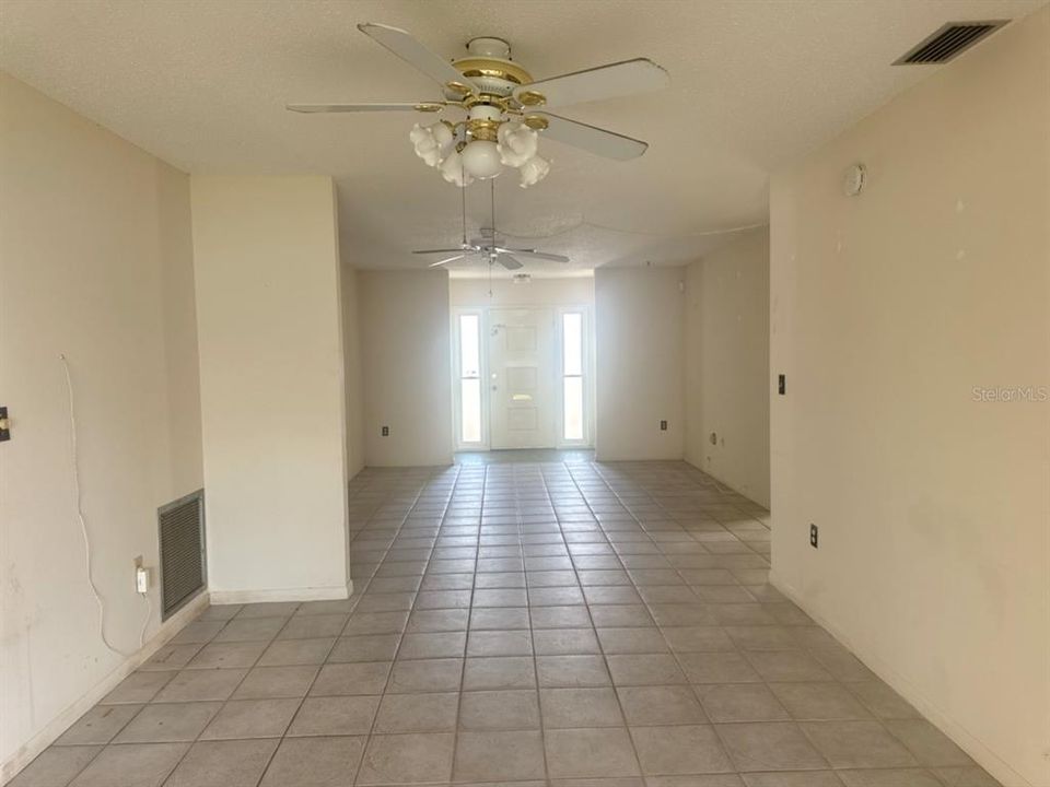 For Sale: $133,000 (2 beds, 2 baths, 1440 Square Feet)