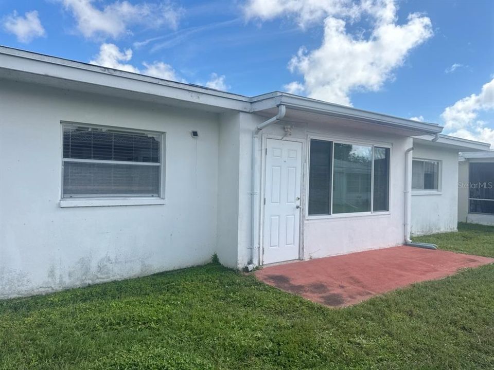 For Sale: $133,000 (2 beds, 2 baths, 1440 Square Feet)