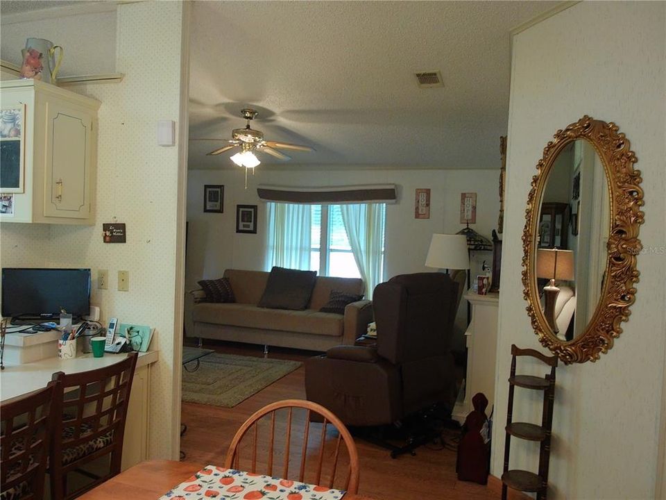 En Venta: $220,000 (2 camas, 2 baños, 1200 Pies cuadrados)