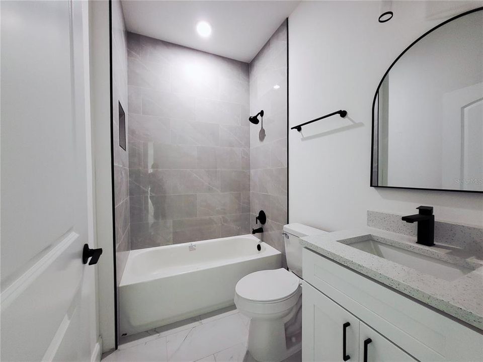 For Rent: $2,249 (3 beds, 2 baths, 1681 Square Feet)