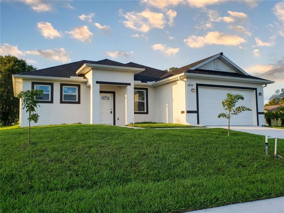 For Rent: $2,249 (3 beds, 2 baths, 1681 Square Feet)