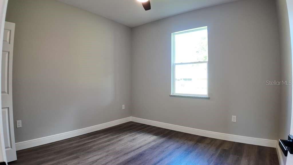 For Rent: $2,350 (3 beds, 3 baths, 1505 Square Feet)
