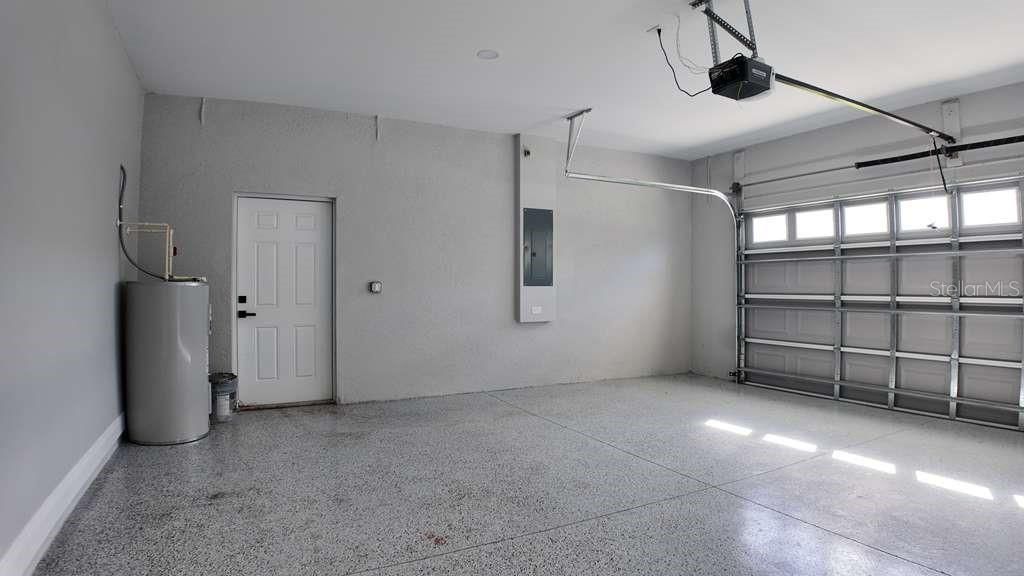 For Rent: $2,350 (3 beds, 3 baths, 1505 Square Feet)