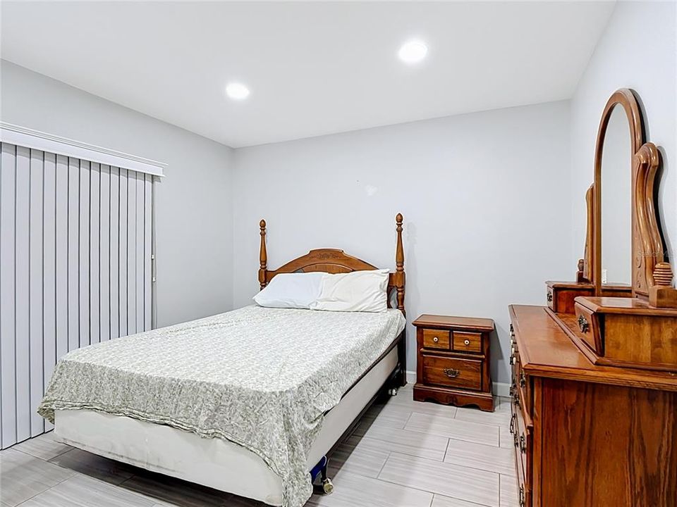 Activo con contrato: $145,000 (1 camas, 1 baños, 595 Pies cuadrados)