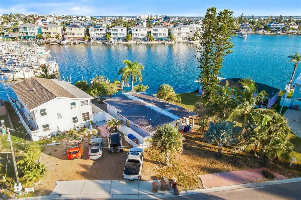 For Sale: $699,000 (0.16 acres)