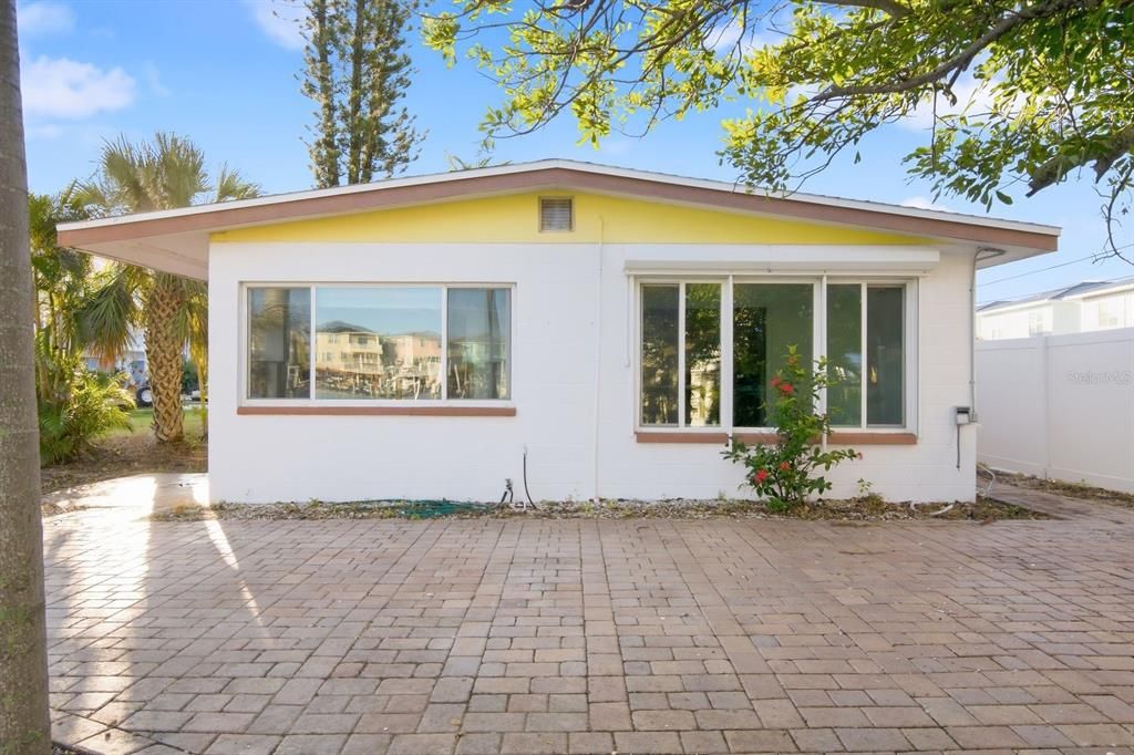 For Sale: $699,000 (0.16 acres)