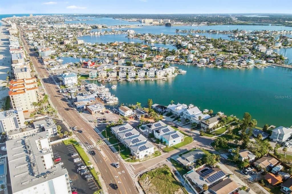 For Sale: $699,000 (0.16 acres)