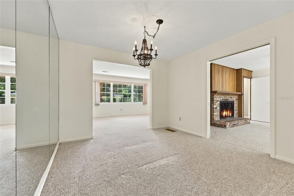 For Sale: $440,000 (4 beds, 2 baths, 2628 Square Feet)