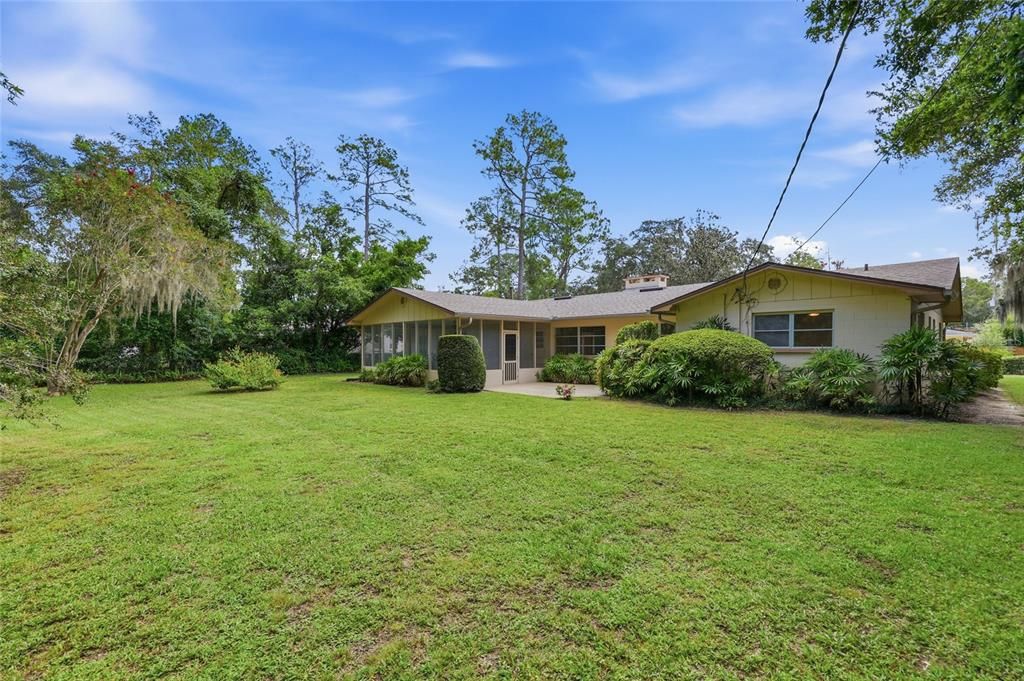 For Sale: $440,000 (4 beds, 2 baths, 2628 Square Feet)
