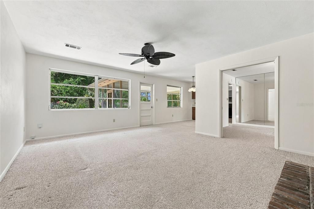 For Sale: $440,000 (4 beds, 2 baths, 2628 Square Feet)