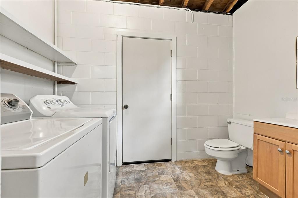 For Sale: $440,000 (4 beds, 2 baths, 2628 Square Feet)