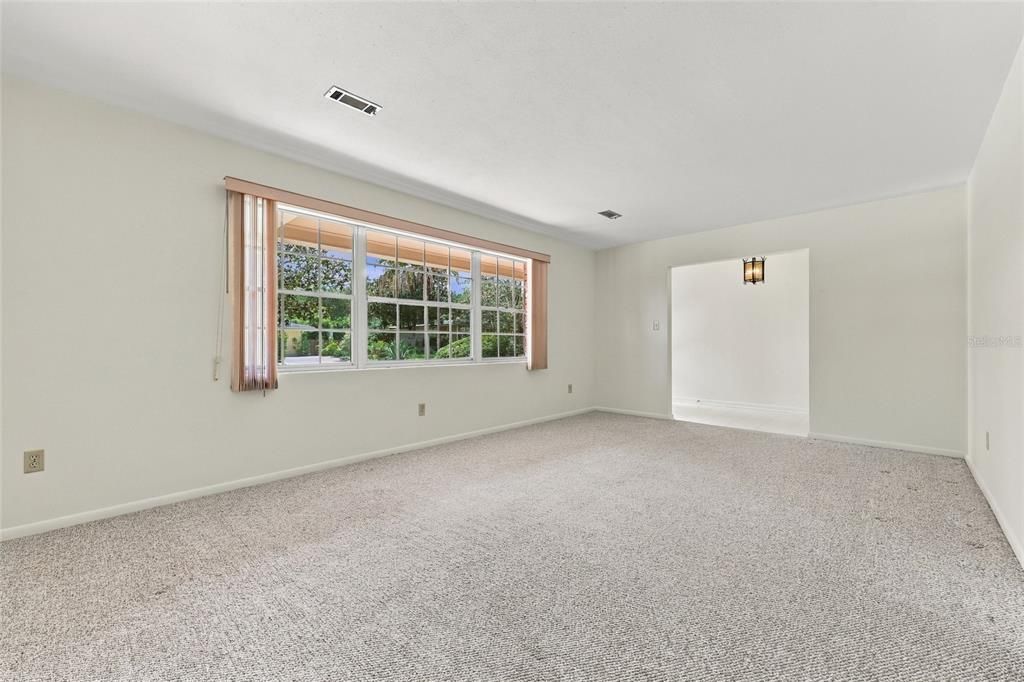 For Sale: $440,000 (4 beds, 2 baths, 2628 Square Feet)