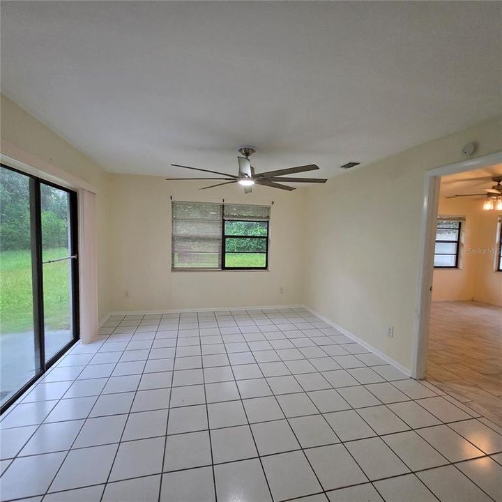 В аренду: $1,799 (3 спален, 2 ванн, 1338 Квадратных фут)