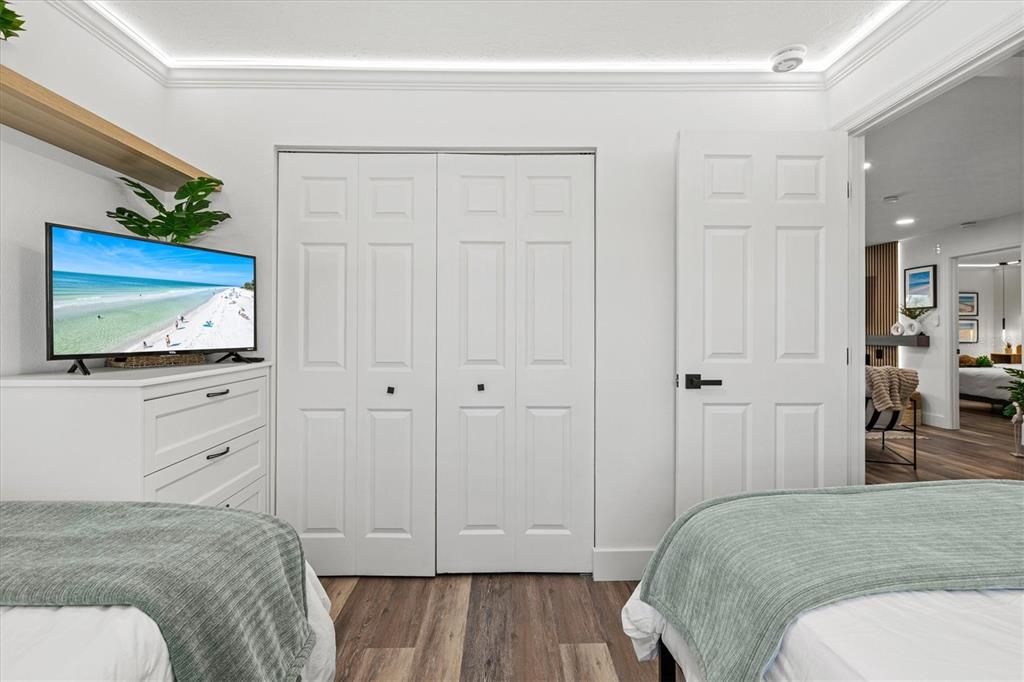 For Sale: $249,900 (3 beds, 2 baths, 1244 Square Feet)