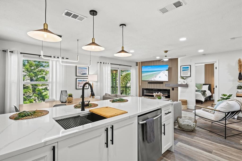 For Sale: $249,900 (3 beds, 2 baths, 1244 Square Feet)