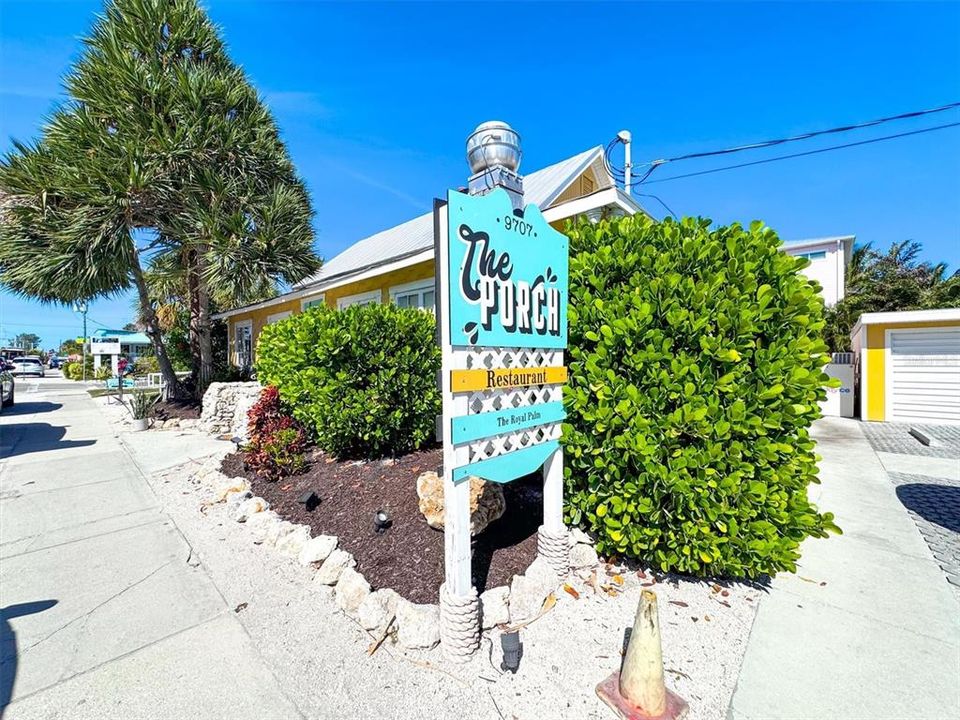 For Sale: $249,900 (3 beds, 2 baths, 1244 Square Feet)