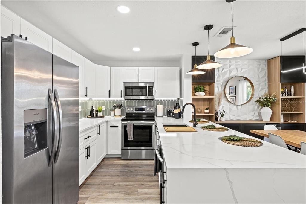 For Sale: $249,900 (3 beds, 2 baths, 1244 Square Feet)