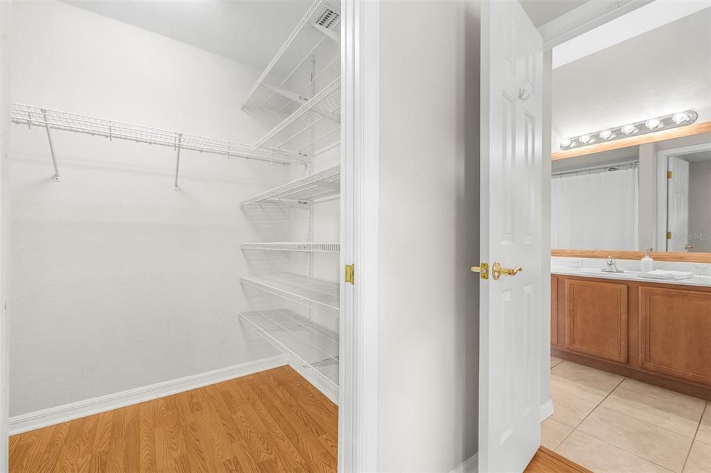 For Sale: $675,000 (5 beds, 3 baths, 2879 Square Feet)