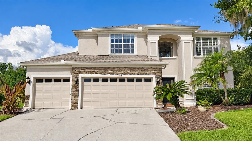 For Sale: $675,000 (5 beds, 3 baths, 2879 Square Feet)