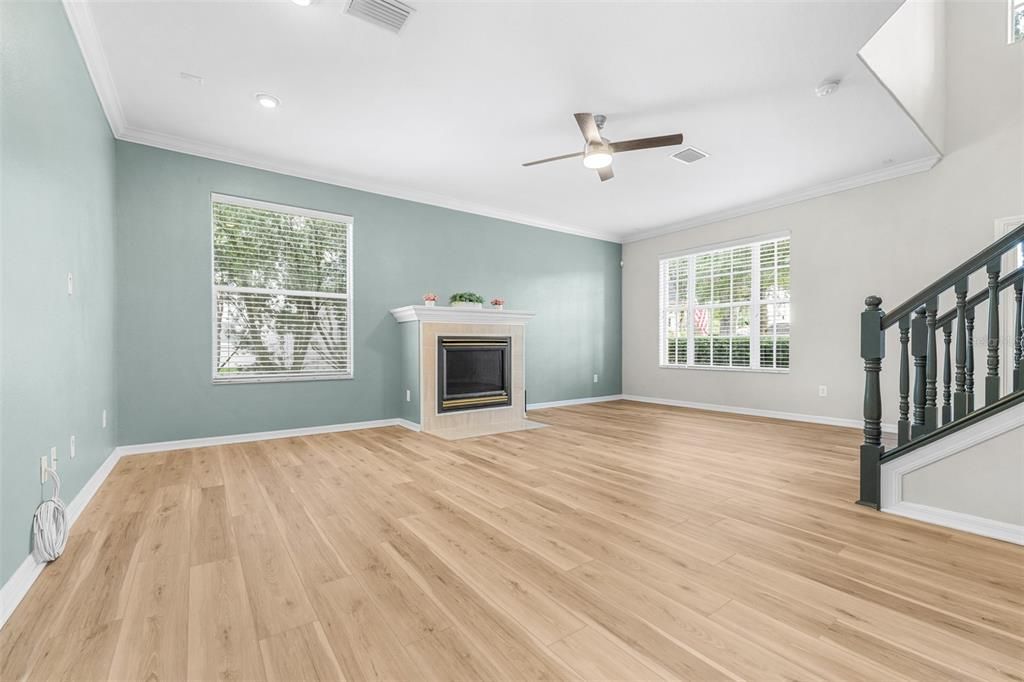 For Sale: $675,000 (5 beds, 3 baths, 2879 Square Feet)