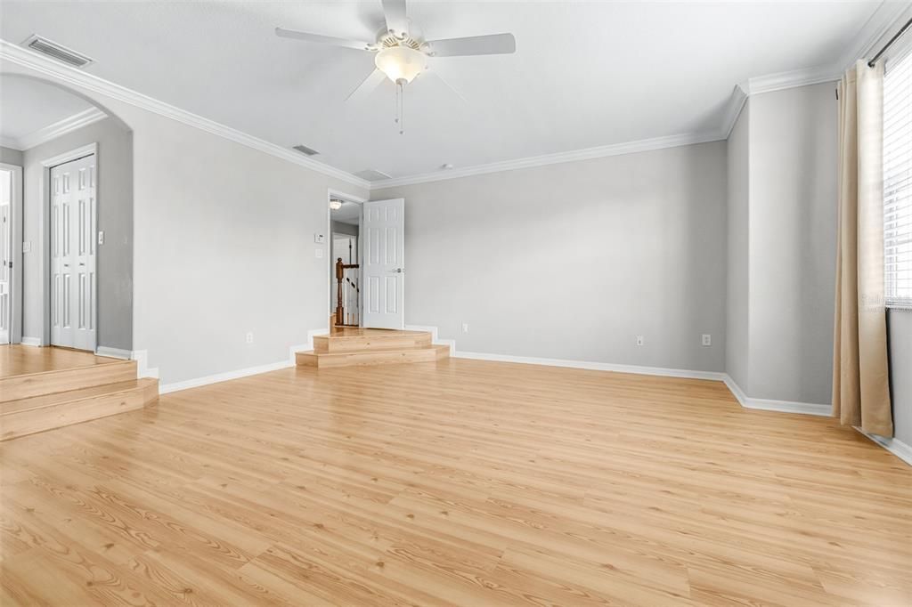 For Sale: $675,000 (5 beds, 3 baths, 2879 Square Feet)