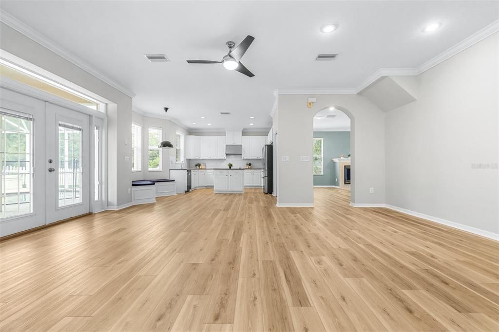 For Sale: $675,000 (5 beds, 3 baths, 2879 Square Feet)