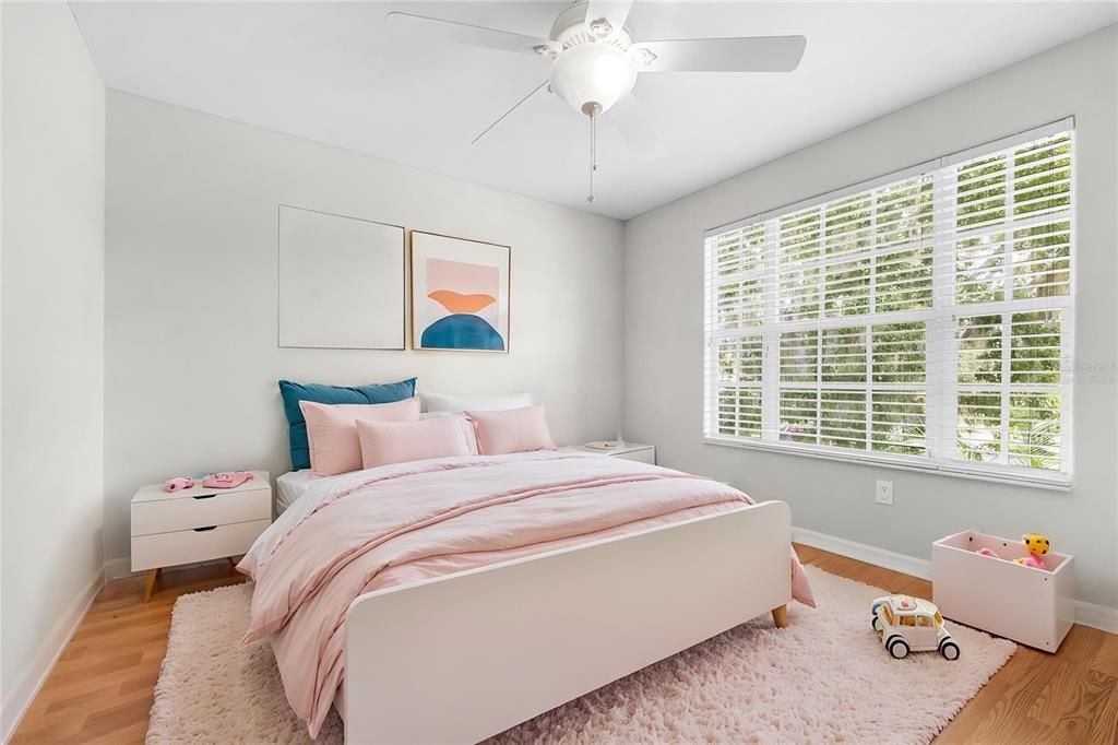 For Sale: $675,000 (5 beds, 3 baths, 2879 Square Feet)