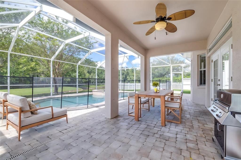 For Sale: $675,000 (5 beds, 3 baths, 2879 Square Feet)