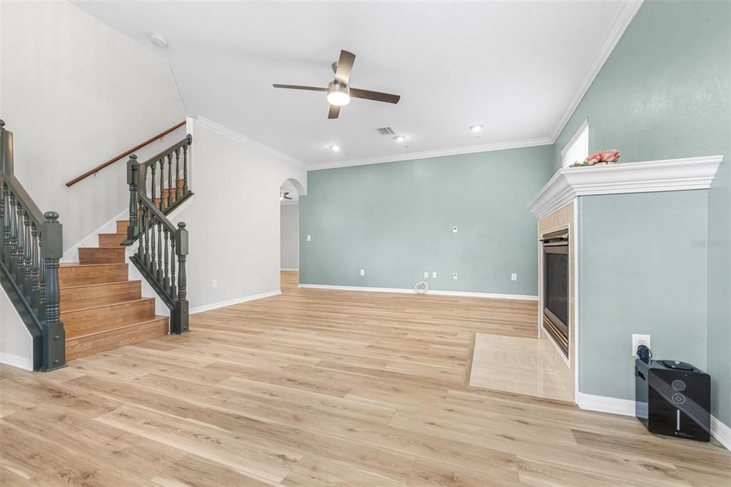 For Sale: $675,000 (5 beds, 3 baths, 2879 Square Feet)