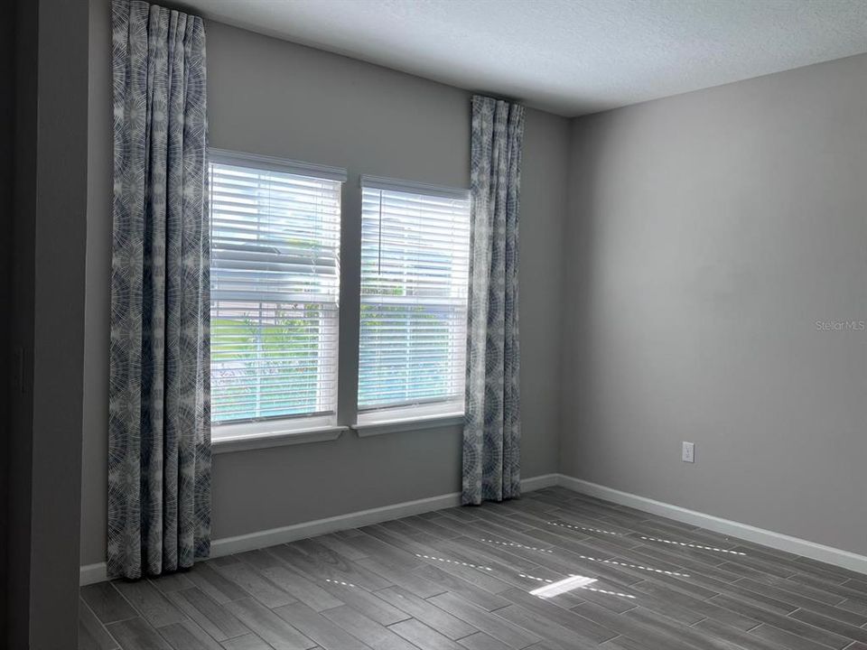 For Rent: $2,300 (3 beds, 2 baths, 2141 Square Feet)