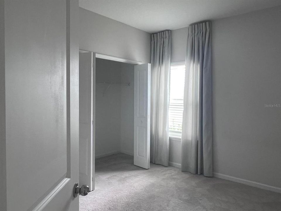 For Rent: $2,300 (3 beds, 2 baths, 2141 Square Feet)