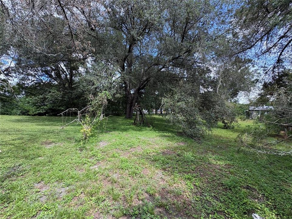 For Sale: $125,000 (3 beds, 1 baths, 995 Square Feet)