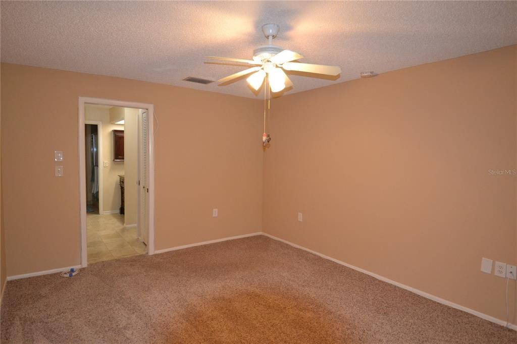 В аренду: $2,450 (2 спален, 2 ванн, 1380 Квадратных фут)