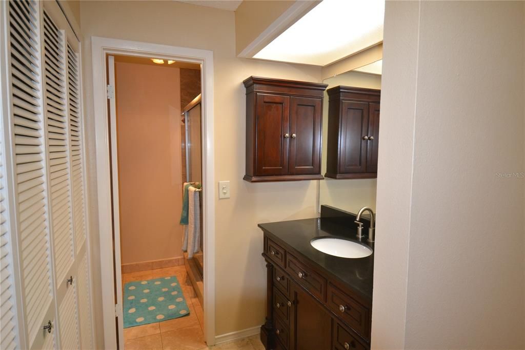 В аренду: $2,450 (2 спален, 2 ванн, 1380 Квадратных фут)