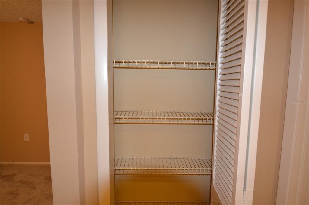 В аренду: $2,450 (2 спален, 2 ванн, 1380 Квадратных фут)