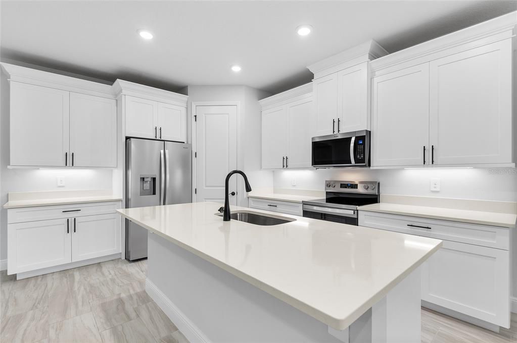 En Venta: $415,000 (3 camas, 2 baños, 1771 Pies cuadrados)